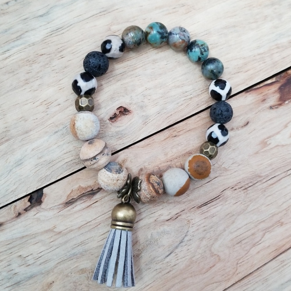 Essential Oil Diffusing Bracelet - image 1